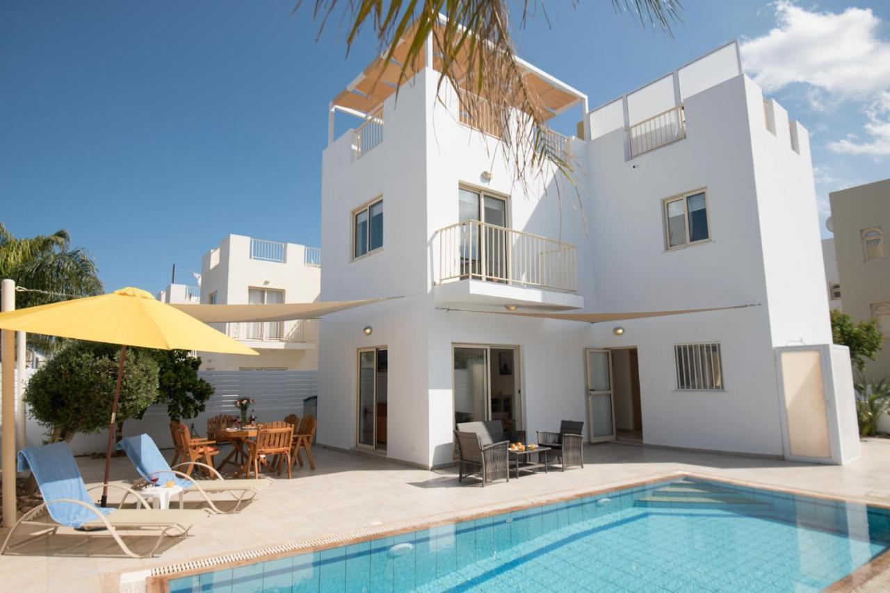 Villa Pomelo Protaras Bagian luar foto