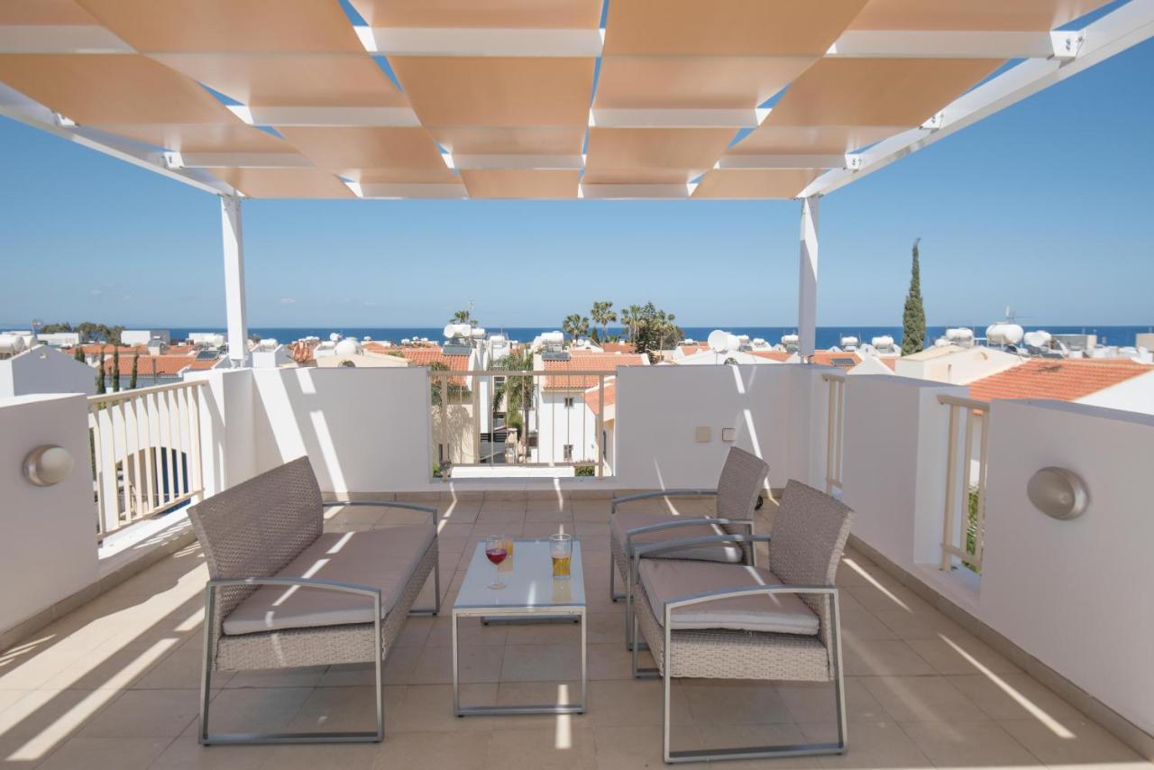 Villa Pomelo Protaras Bagian luar foto