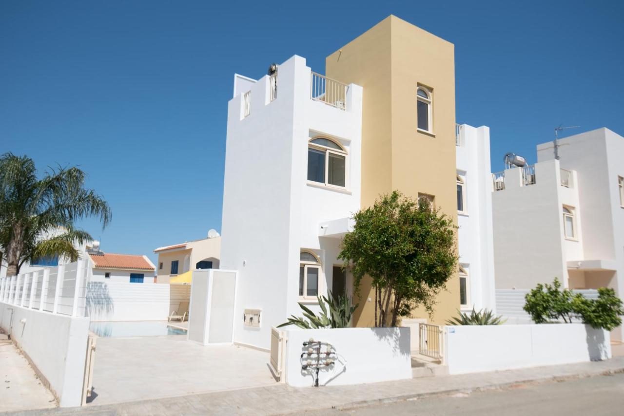 Villa Pomelo Protaras Bagian luar foto