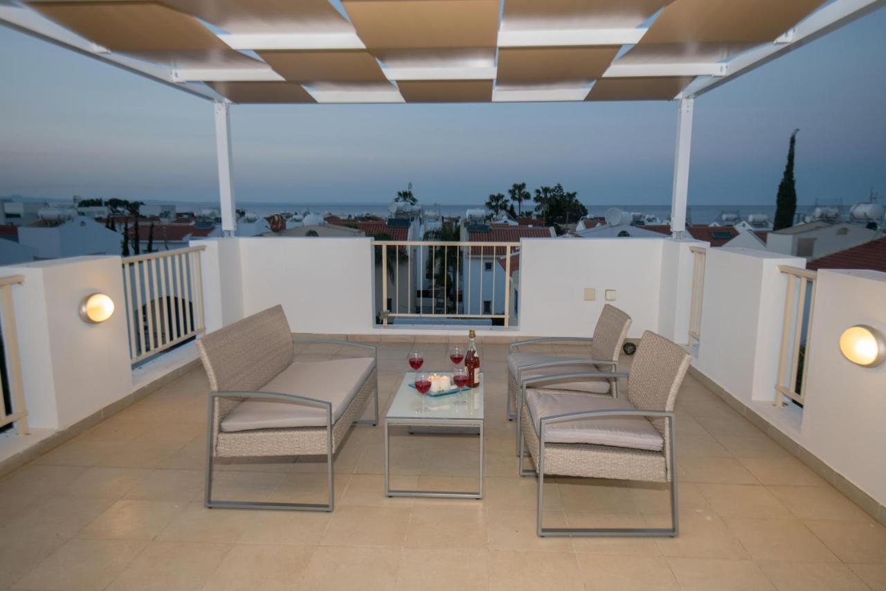 Villa Pomelo Protaras Bagian luar foto
