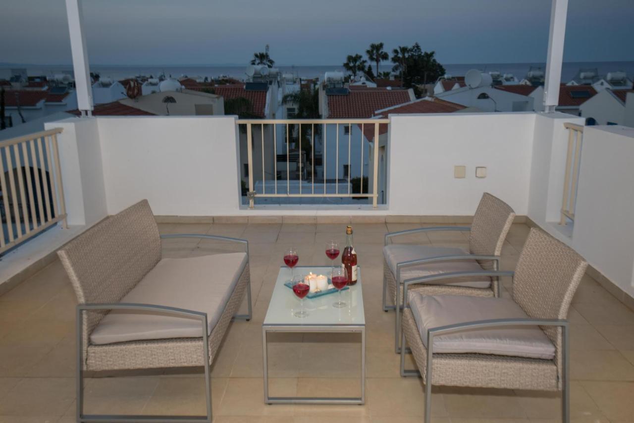 Villa Pomelo Protaras Bagian luar foto