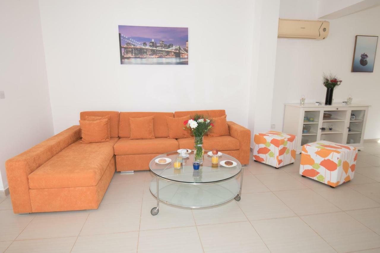 Villa Pomelo Protaras Bagian luar foto