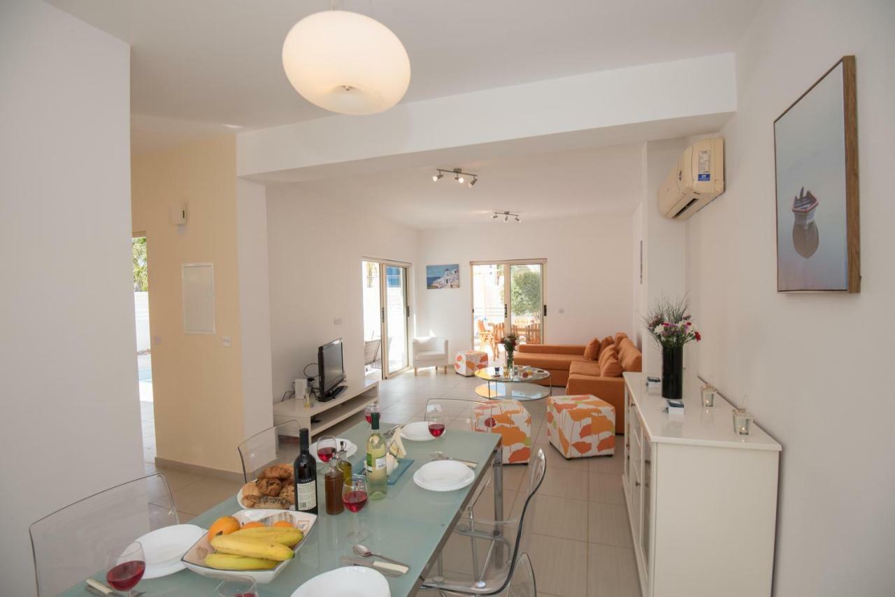 Villa Pomelo Protaras Bagian luar foto