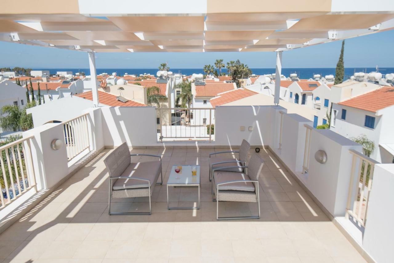 Villa Pomelo Protaras Bagian luar foto